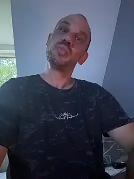 Bennyben8604 online show from 06-17-26, 03:20
