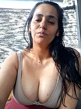 Snapshot of lovecandy_22 chatting on 09-24-25, 05:49 lovecandy 22 online show from 09-24-25, 05:49