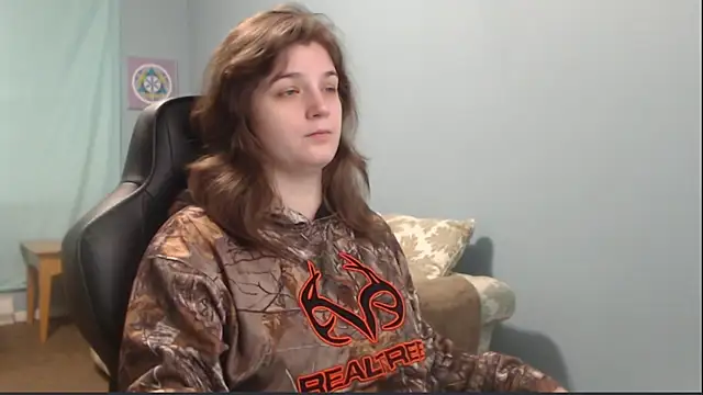 Snapshot of TreeJeanne chatting on 01-08-25, 07:24 TreeJeanne online show from 01-08-25, 07:24