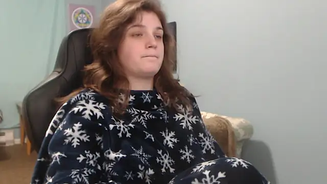 Snapshot of TreeJeanne chatting on 02-07-25, 04:16 TreeJeanne online show from 02-07-25, 04:16