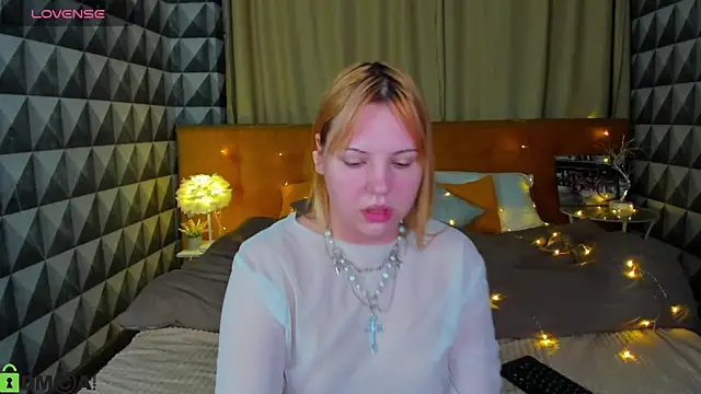 Stacy Luv online show from 09-22-25, 12:01