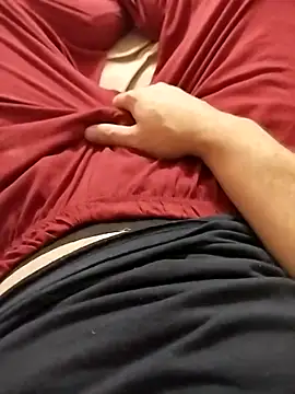 Snapshot of xozox chatting on 02-25-25, 12:14 xozox online show from 02-25-25, 12:14