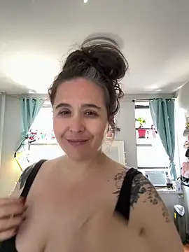 sylviahhh online show from 05-22-26, 03:06