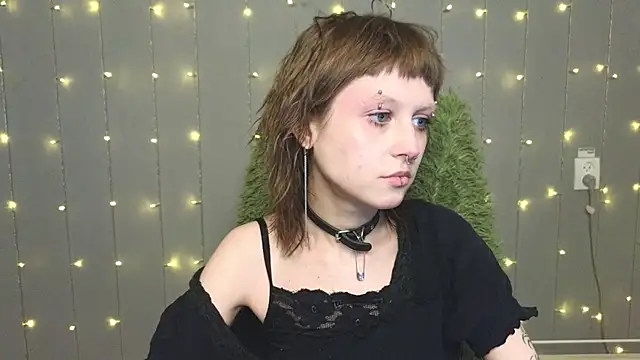 Snapshot of kortny_yo chatting on 12-14-24, 10:07 kortny yo online show from 12-14-24, 10:07