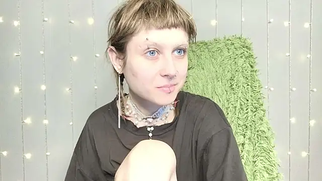 Snapshot of kortny_yo chatting on 12-21-24, 09:15 kortny yo online show from 12-21-24, 09:15