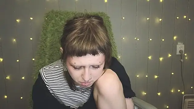 Snapshot of kortny_yo chatting on 01-18-25, 11:44 kortny yo online show from 01-18-25, 11:44