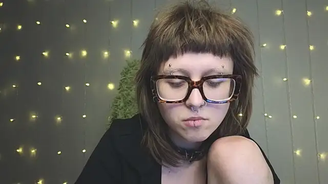 Snapshot of kortny_yo chatting on 03-09-25, 03:54 kortny yo online show from 03-09-25, 03:54