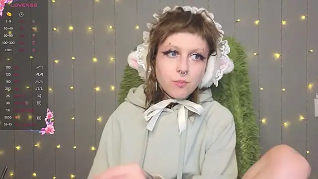 Snapshot of kortny_yo chatting on 03-20-25, 08:29 kortny yo online show from 03-20-25, 08:29