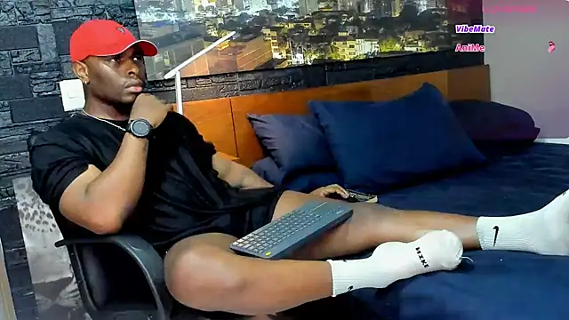 thomas santtos1 online show from 03-13-25, 09:37