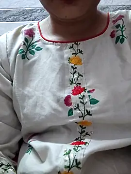 Aaradhya online show from 02-13-25, 12:24