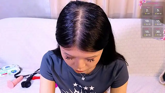 Tina Kim  online show from 04-08-26, 09:31