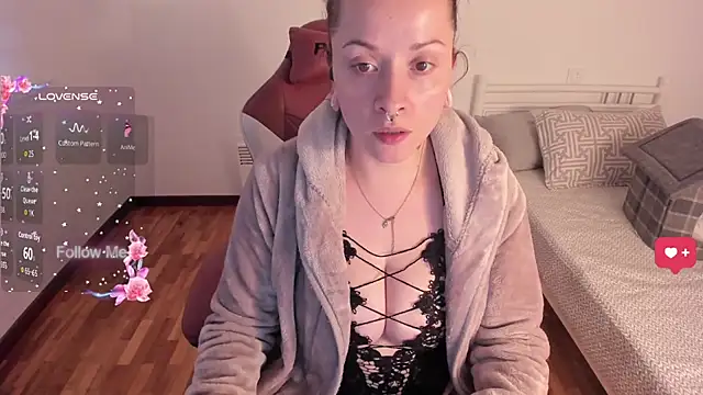 Domina Deivis online show from 11-18-25, 02:54