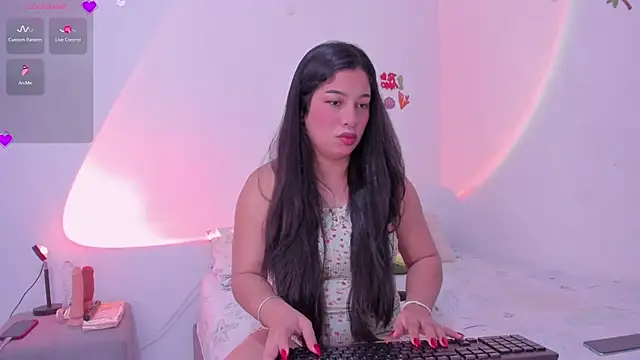 02megan online show from 02-24-25, 04:26