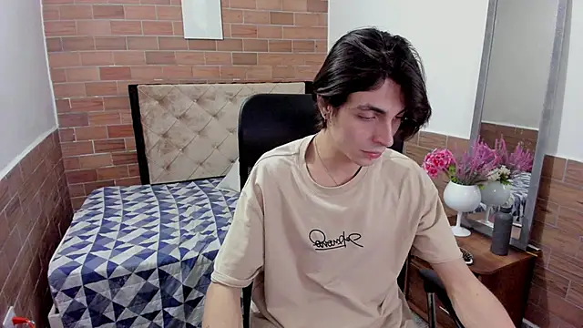 MIKE HUNTER7 online show from 12-04-24, 03:37