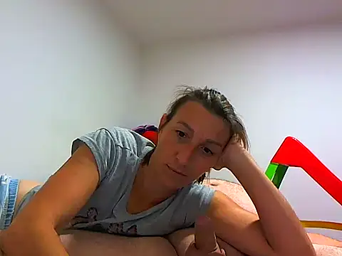 Snapshot of Kassandra_mike chatting on 10-20-25, 06:30 Kassandra mike online show from 10-20-25, 06:30