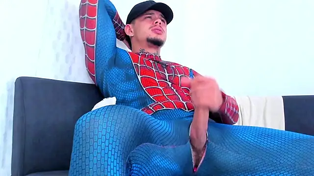 NoahhBrown online show from 10-30-25, 04:47