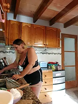 BecciDeluxe online show from 11-09-25, 03:10