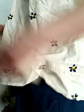 Blythe 69 online show from 09-24-25, 03:21