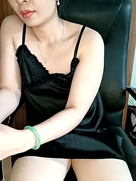 Blythe 69 online show from 04-26-26, 08:12