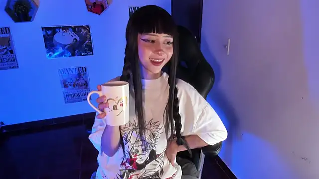 MonxxsLove online show from 05-11-26, 04:18
