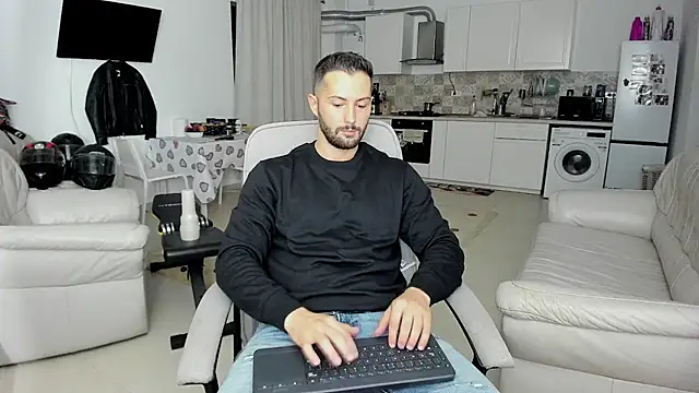 ZackFraser online show from 09-25-25, 04:54