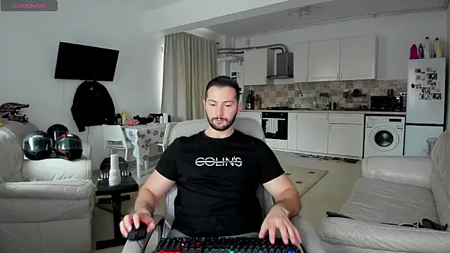 ZackFraser online show from 11-04-25, 09:19