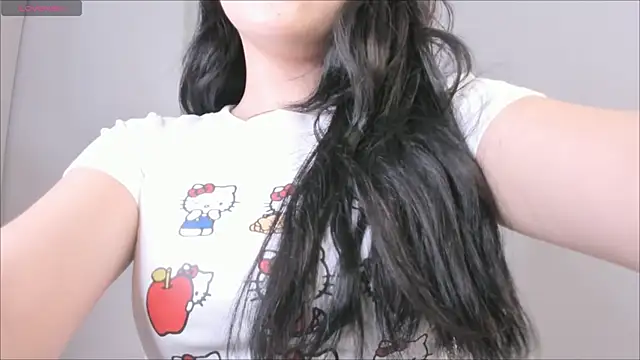 Snapshot of hee_young11 chatting on 01-31-25, 12:40 hee young11 online show from 01-31-25, 12:40
