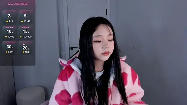 Snapshot of hee_young11 chatting on 10-02-25, 09:55 hee young11 online show from 10-02-25, 09:55