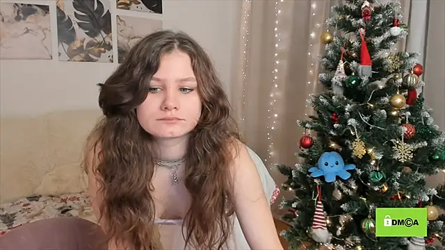 Snapshot of Charlotte_wow chatting on 01-11-25, 03:31 Charlotte wow online show from 01-11-25, 03:31