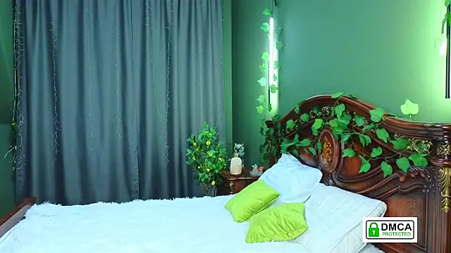 Snapshot of Charlotte_wow chatting on 03-11-25, 07:58 Charlotte wow online show from 03-11-25, 07:58