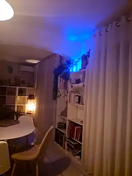 Snapshot of Luna_Kitanna chatting on 12-12-24, 08:53 Luna Kitanna online show from 12-12-24, 08:53