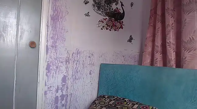 Snapshot of Lilly_macflyy chatting on 03-19-25, 03:19 Lilly macflyy online show from 03-19-25, 03:19
