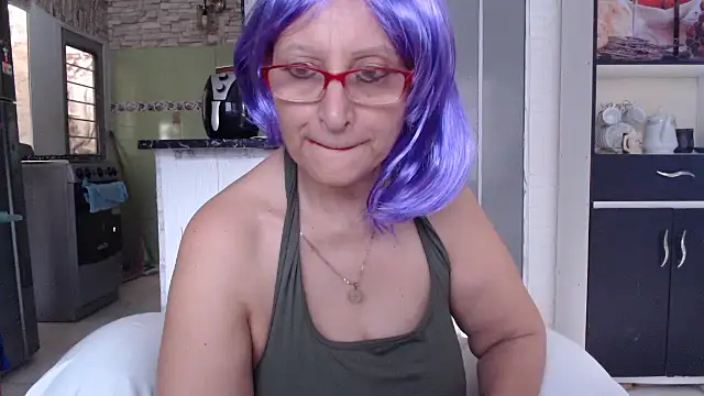 Snapshot of Lilly_macflyy chatting on 09-08-25, 04:28 Lilly macflyy online show from 09-08-25, 04:28