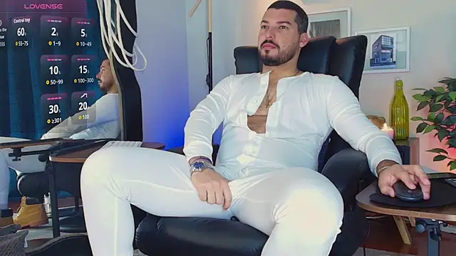 HenryBenso online show from 04-11-26, 11:03