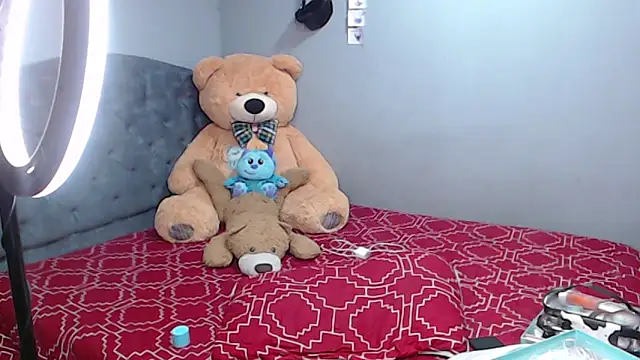 Snapshot of Gaby_foz chatting on 07-21-26, 03:53 Gaby foz online show from 07-21-26, 03:53