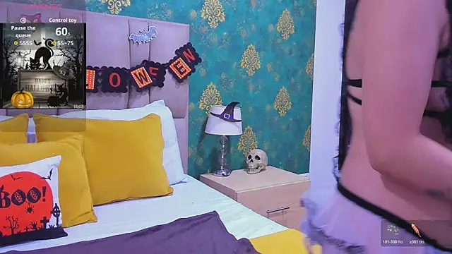 SuzanSmithh online show from 10-18-25, 02:29