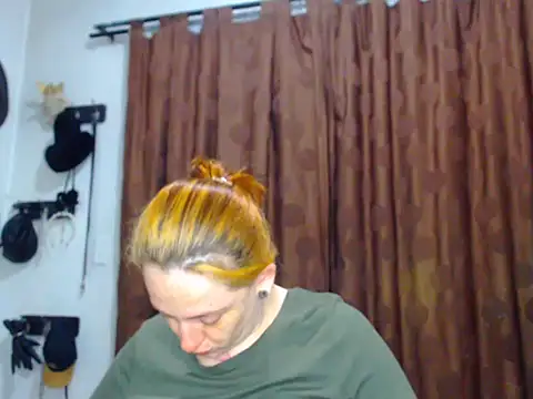 Redhead incandy online show from 07-05-26, 07:04