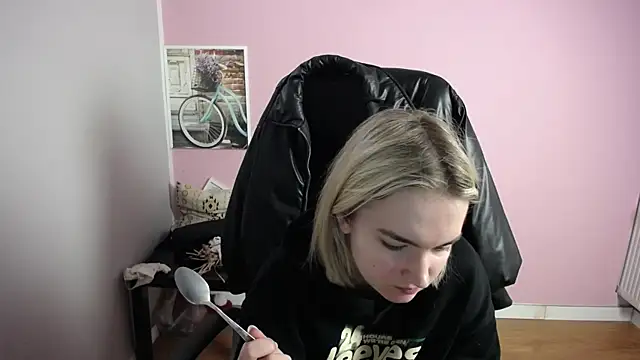 viktoria lovely online show from 04-10-26, 06:18