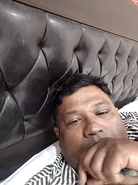 Snapshot of ssamit0808 chatting on 12-14-25, 07:18 ssamit0808 online show from 12-14-25, 07:18