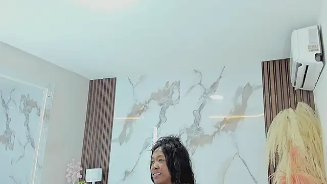 aidaadams online show from 03-22-25, 11:53