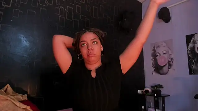 Alika01 online show from 03-01-25, 08:10