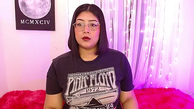 Snapshot of AlexaKimm chatting on 03-15-25, 10:00 AlexaKimm online show from 03-15-25, 10:00