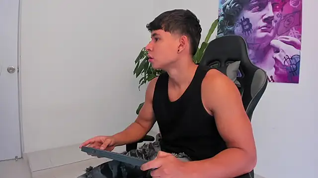 Bray Kevin online show from 12-16-24, 04:16