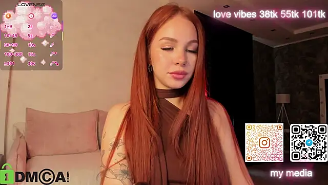 Snapshot of Tracy-Taylor chatting on 09-14-25, 08:13 Tracy-Taylor online show from 09-14-25, 08:13