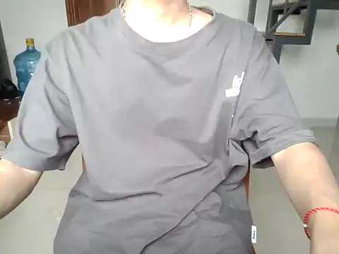 Snapshot of ChenJiaHui2004 chatting on 02-23-25, 09:33 ChenJiaHui2004 online show from 02-23-25, 09:33