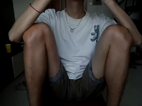 Snapshot of ChenJiaHui2004 chatting on 10-13-25, 07:08 ChenJiaHui2004 online show from 10-13-25, 07:08