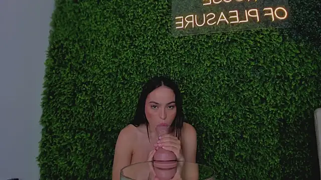 Snapshot of Abby-me chatting on 02-06-25, 05:30 Abby-me online show from 02-06-25, 05:30