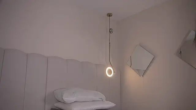 Snapshot of Abby-me chatting on 10-27-25, 01:15 Abby-me online show from 10-27-25, 01:15