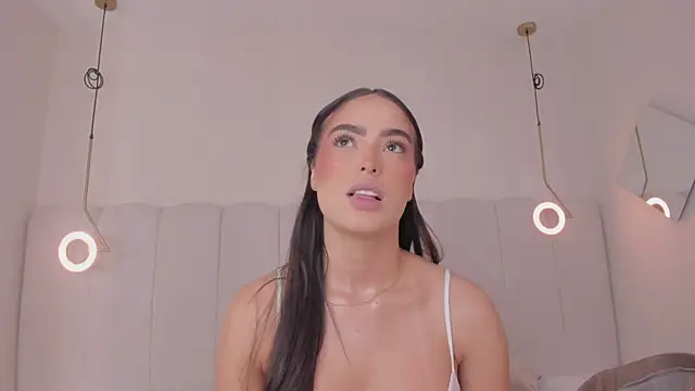 Snapshot of Abby-me chatting on 11-03-25, 12:17 Abby-me online show from 11-03-25, 12:17