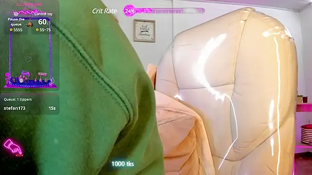 Snapshot of Tiarha chatting on 03-20-25, 09:59 Tiarha online show from 03-20-25, 09:59